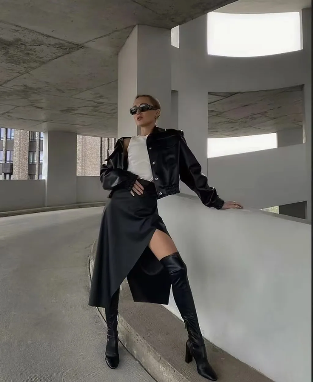 Y2K Women Black Lapel Collar PU Leather Jacket Street Full Sleeve Zipper Up Elastic Hem Coat Bomber Short Outerwear