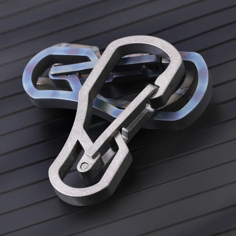 

Outdoor Titanium Hanging Buckle Metal Hanging Keychain Belt Buckle Portable D-Type Mountaineering Multifunctional Tool Buckle