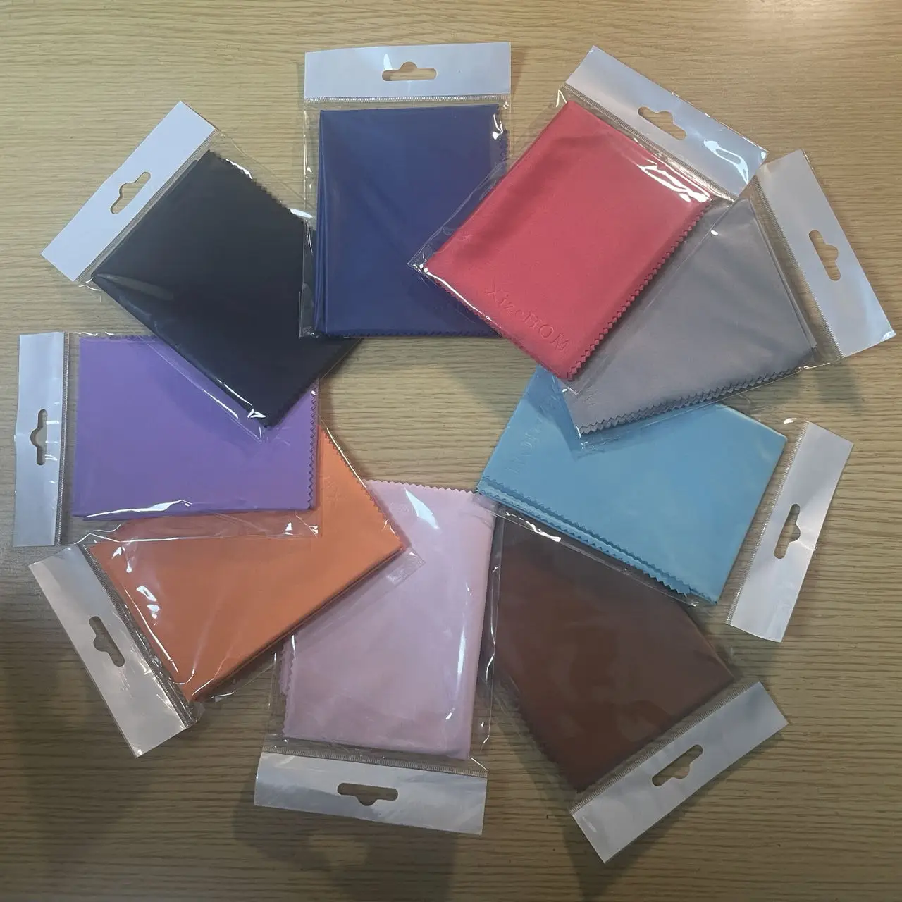 XizeHOM (40*40cm/4pcs) Large Microfiber Cleaning Cloth for All Eyeglasses, Glasses, Camera Lens, Household Cleaning Tools