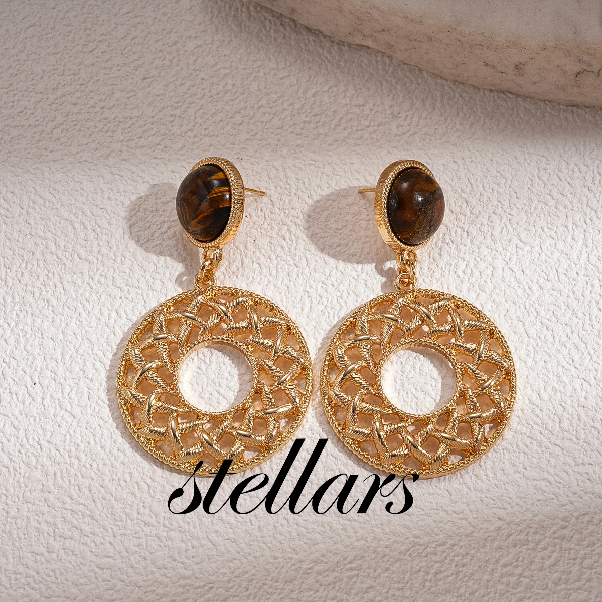 

Tiger Eye Stone Hollow Mesh Round Silver Needle Earrings, Retro Maillard Style, Small and High End Earrings for Women