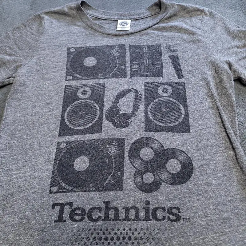 

Technics Dj Turntable Наушники Маленькая футболка Граффити Хип-хоп Музыка Сделано США Рэп