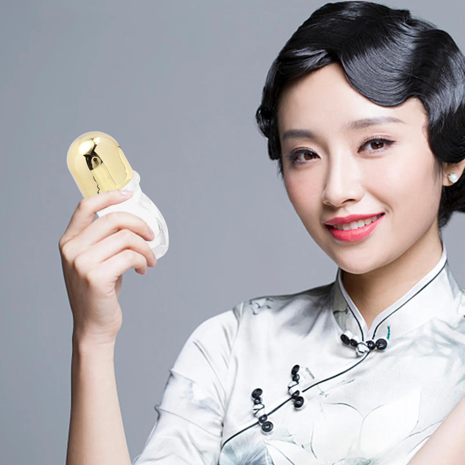 

8Pcs Roller Ball Bottle Essential Oil Glass Reusable Refillable Compact Storage for Perfume Aromatherapy Portable Massager