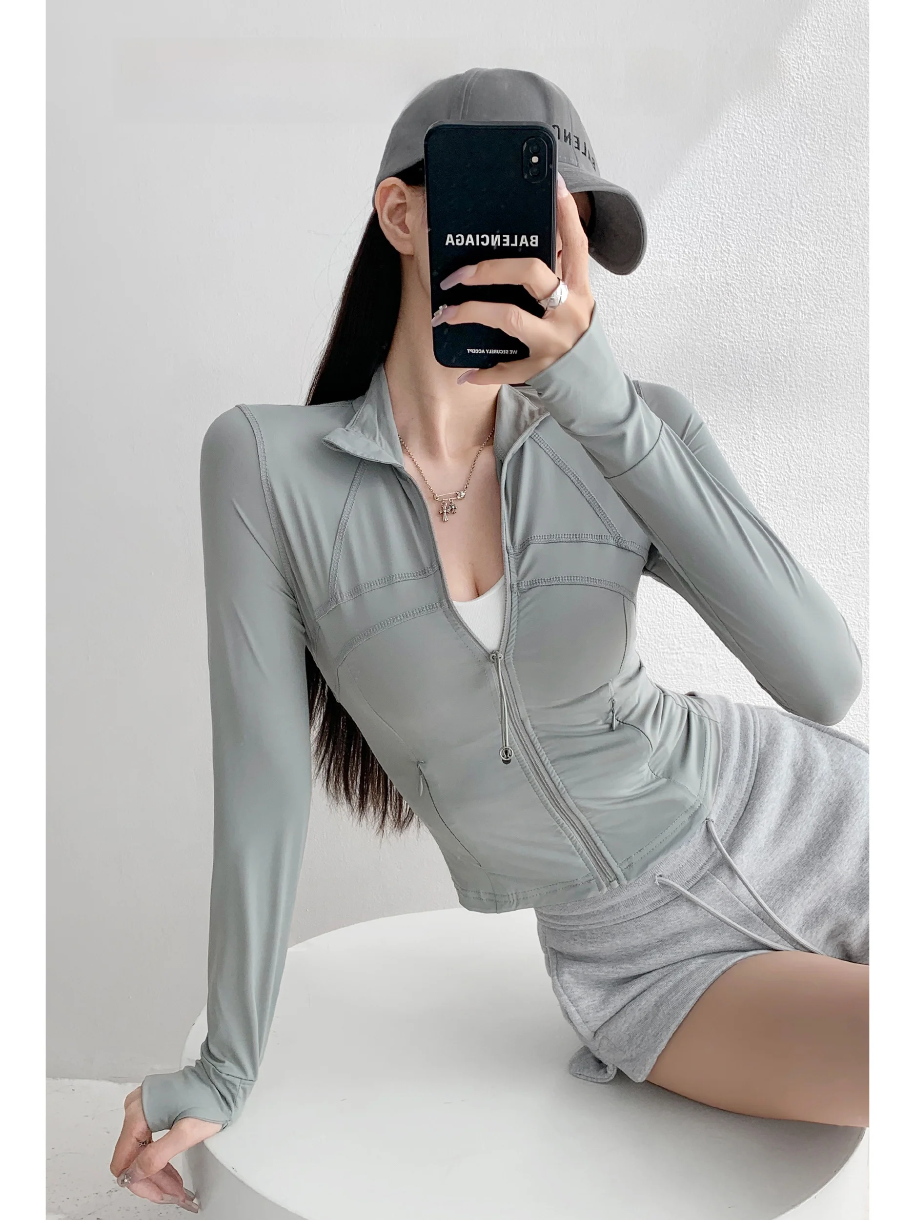 

Slim Fit Йога Топ Женская спортивная одежда Long Sve Легкая повседневная верхняя одежда с застежкой на талии Защита от солнца irt