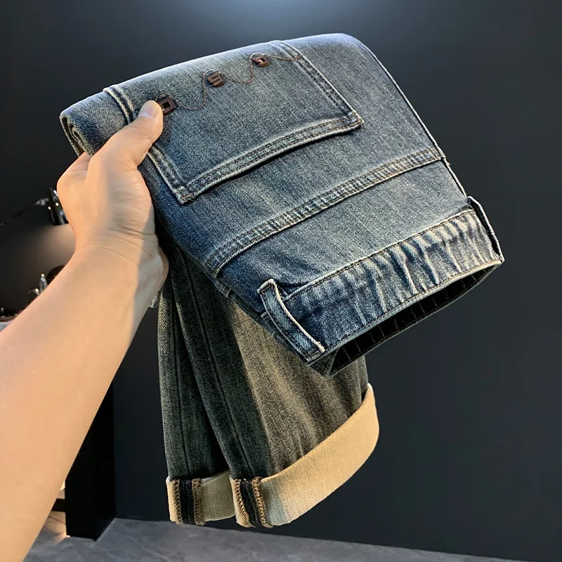 

Свободные маленькие прямые джинсы мужские, новинка 2023 года, осенняя модная брендовая корейская версия, эластичные повседневные универсальные длинные брюки высокого класса