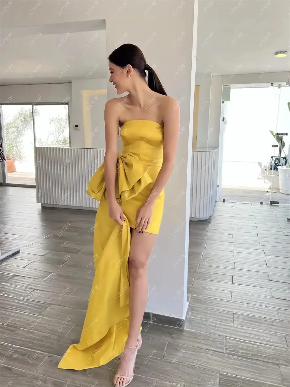 LIYYLHQ Sexy Yellow Prom Dresses Sheath Short Evening Dresses Strapless Open Back Side Bow Mini Cocktail Gown Dance Party Dress