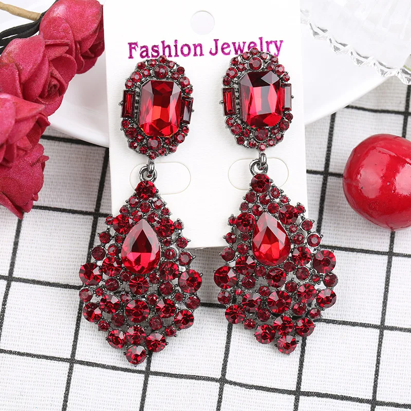 Luxury Jewelry Wholesale Bridesmaid Wedding Accessories Long Gun Black Red Rhinestone Crystal Chandelier Drop Earrings for Women