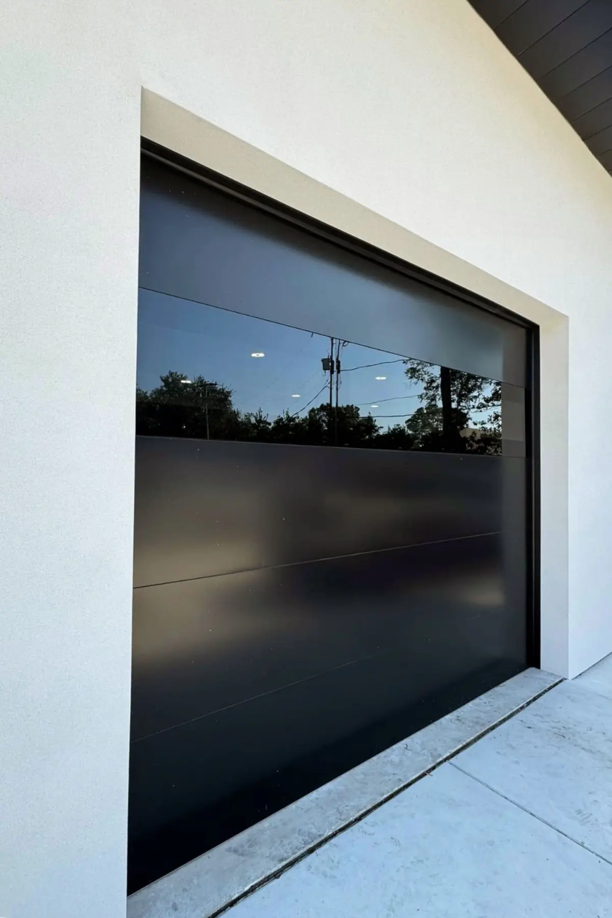 

Hot Sell Modern Full View Aluminum Tempered Glass Garage Doors Automatic Sandwich Panel Overhead Sectional Foam Garage Door