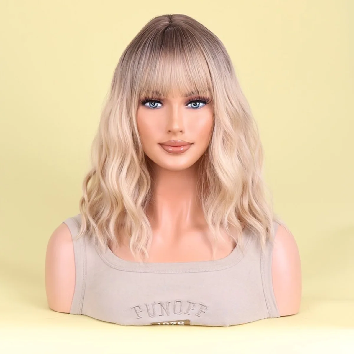 

Color short curly hair shoulder-length wigs A variety of styles are optional wigs Full head cover