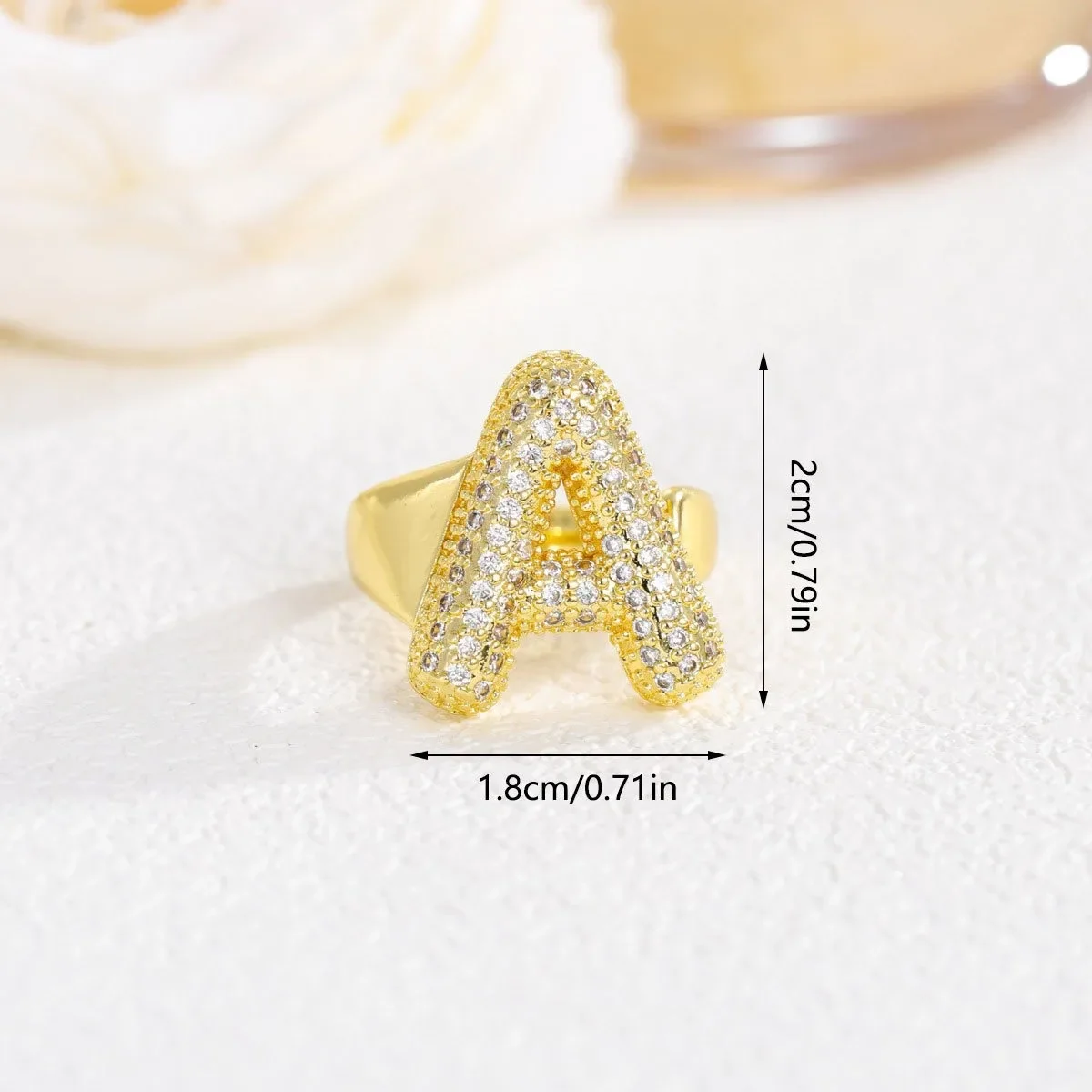 Fashion Plated Golden Copper White Artificial Zircon 26 English Letter for Men Women Daily Wearing Jewelry Chunky Initial Letter