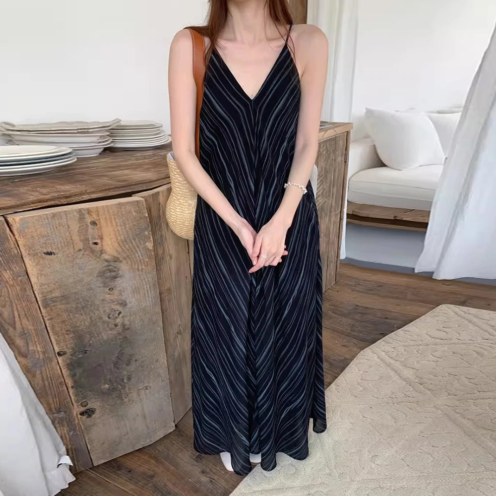 TWOTWINSTYLE Solid Spliced Striped Chic Dress Female V Neck Sleeveless Loose Vacation Travel Women's Dresses Fashion Summer New