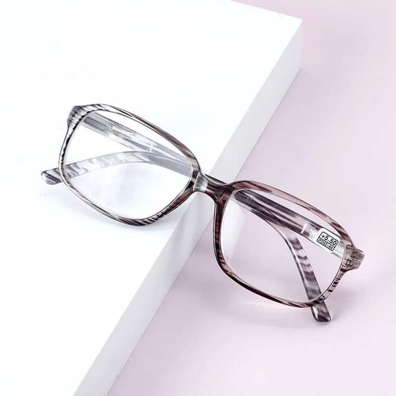 High Diopter Presbyopic Glasses Men and Women Fashion Stripe Design Presbyopic Glasses Diopter +450 +500 +550 +600