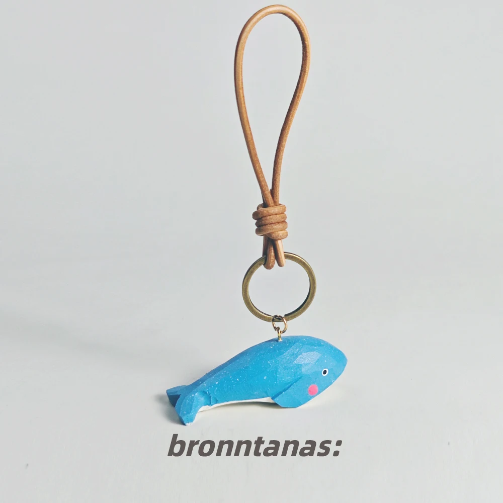 Wood Carving Blue Whale Dolphin Keychain Couple Creative Birthday Gift Small Object Decorations Novel 2026 New Design
