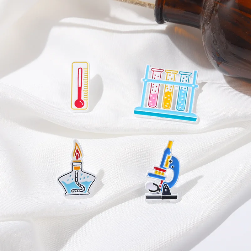 Science Laboratory Badge Creative Cartoon Microscope Alcohol Lamp Test Tube Thermometer Alloy Enamel Brooch Trendy Jewelry Gift