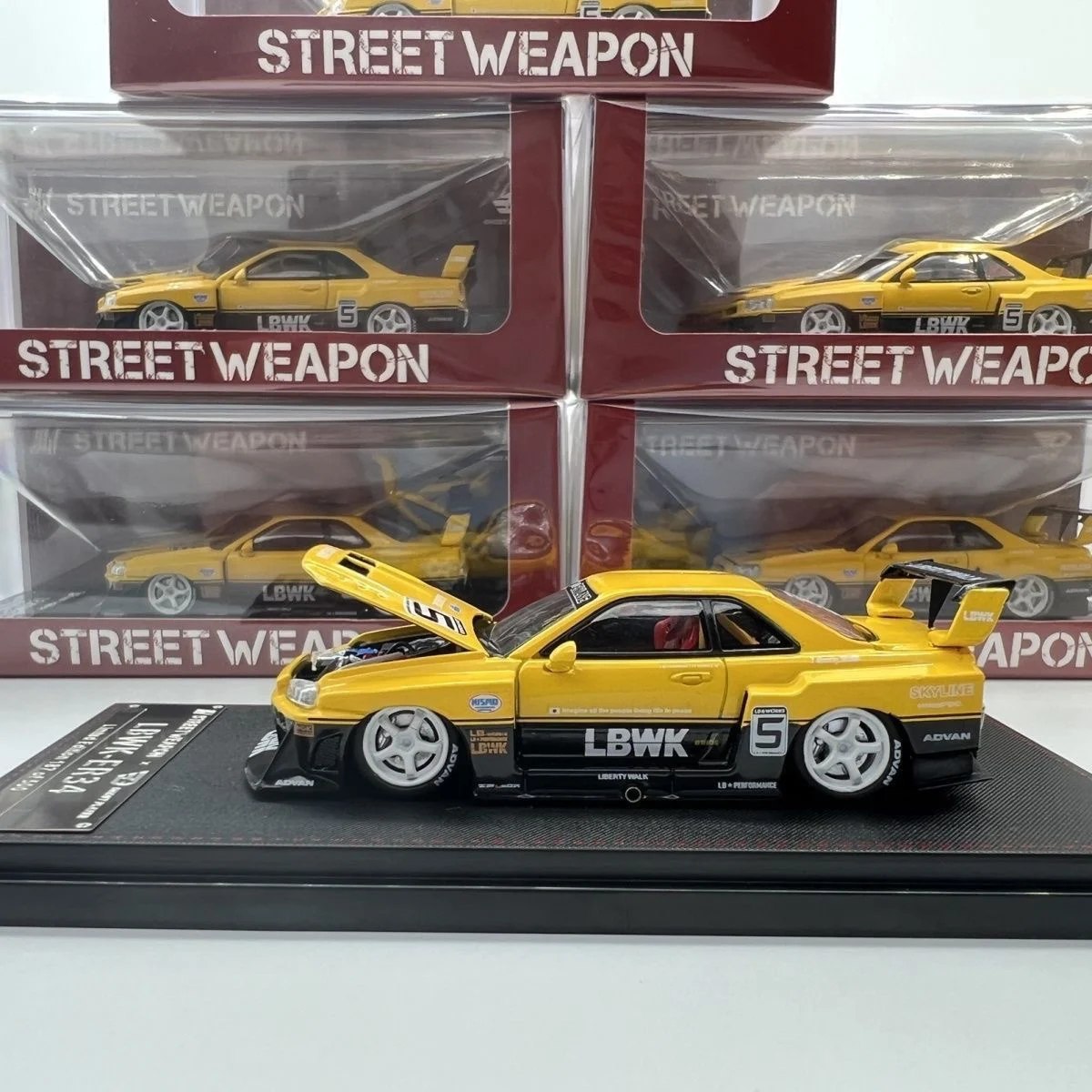 Street SW Limited Edition 1:64 ER34 Open Lid LB Wide Body GT-R