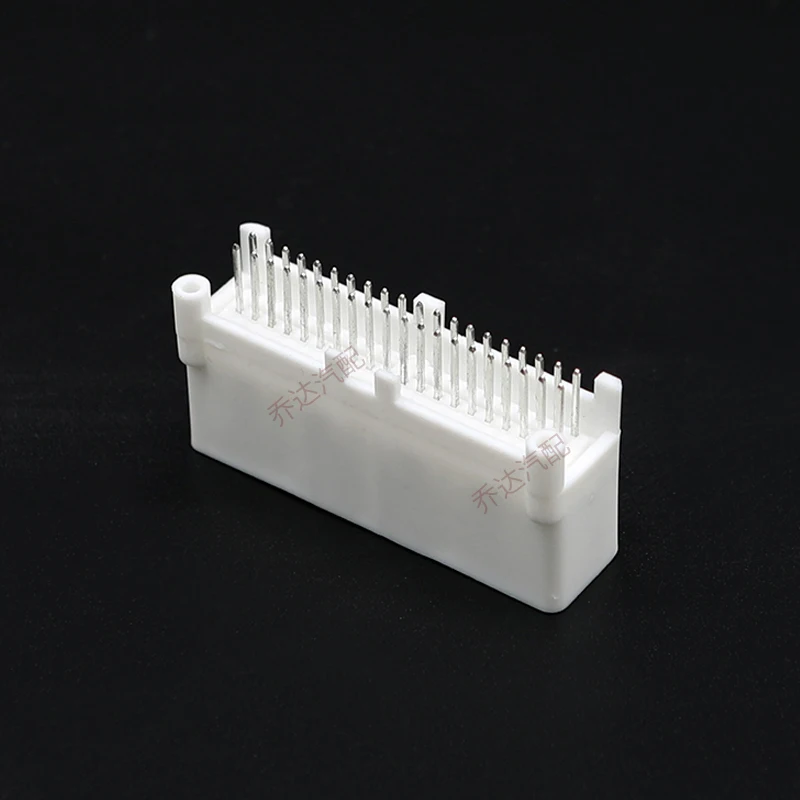 1376113-1 40-pin Straight Needle Holder DJ7406S-0.7-10A PCB Board End Connector 1318389-1