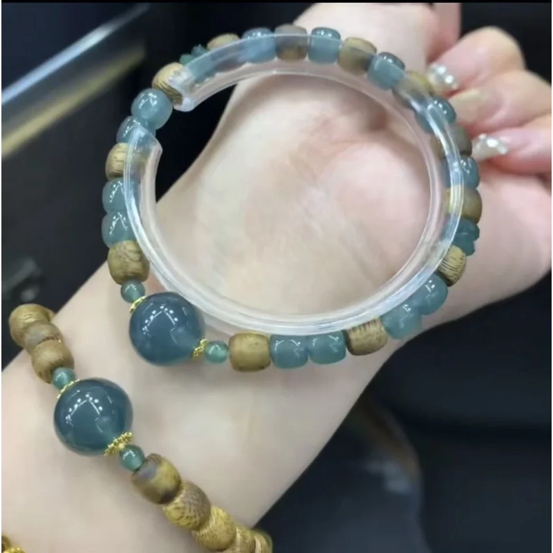 Natural jadeite design bracelet paired with S925 silver and high-quality