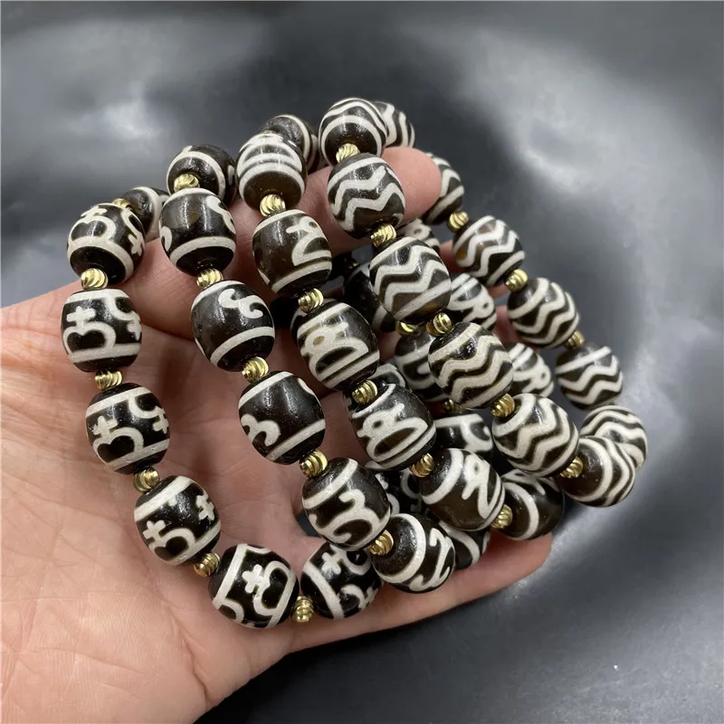 

Tianzhu Dalo Black And White Oval Tara Old Agate Bead Bracelet