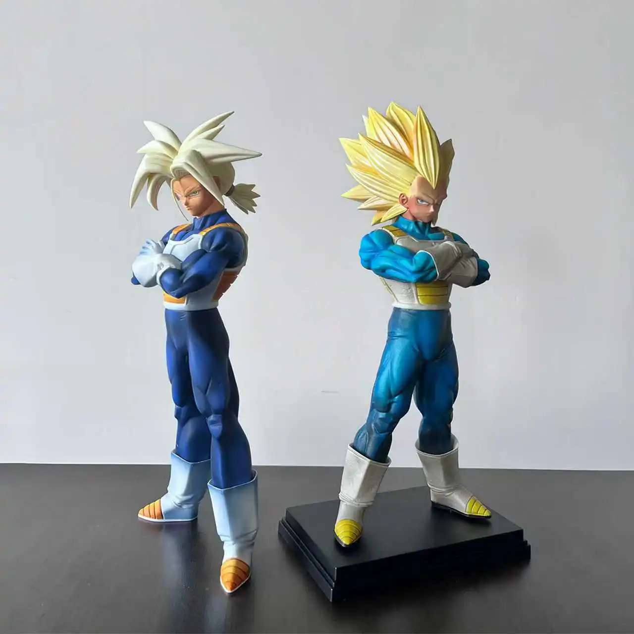 En STOCK VF & LK juguetes 33cm Dragon Ball Z figura de anime Ssj3 Vegeta figura Super Saiyan Trunks figuras PVC estatua modelo juguetes regalos