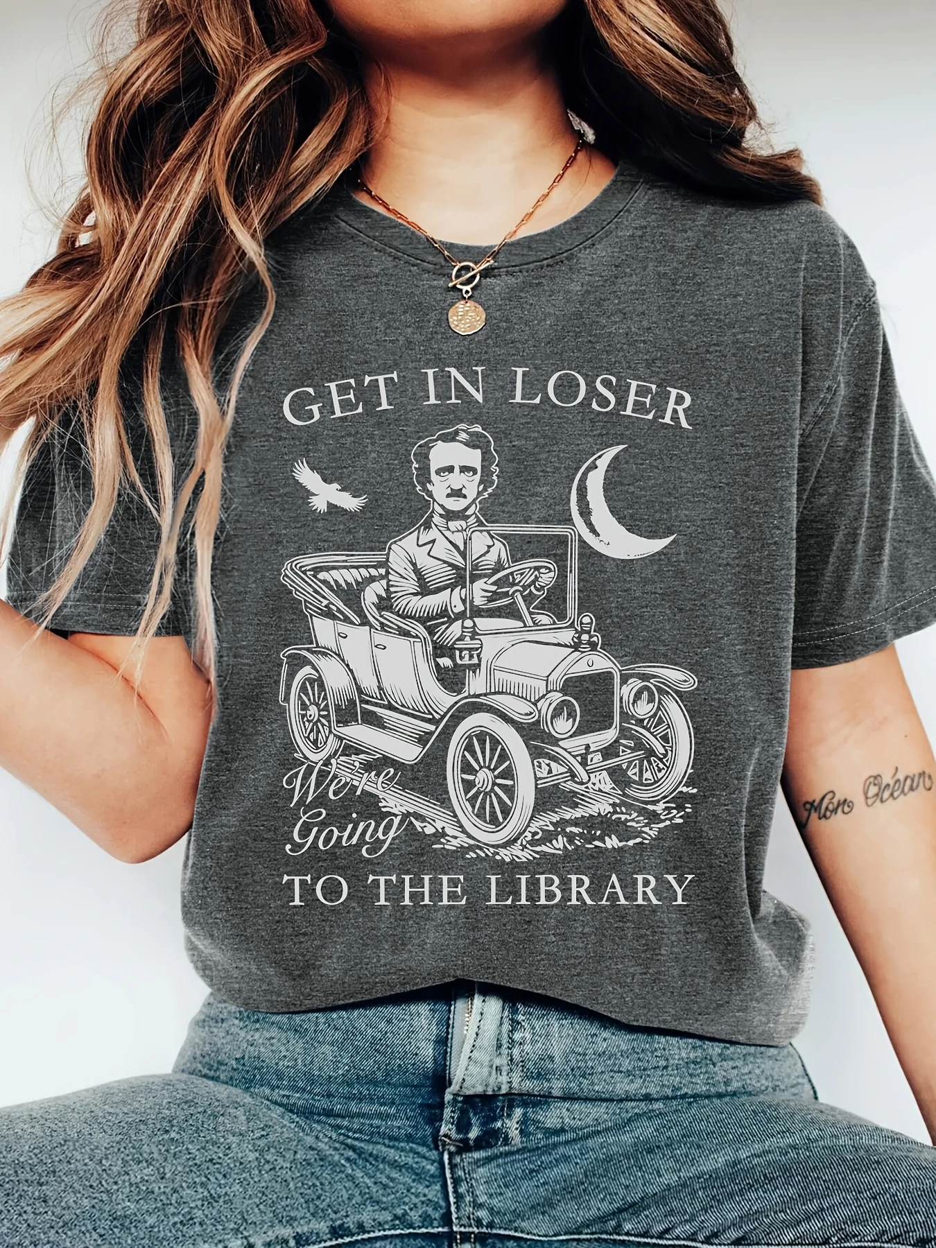 Women’s Gothic-Style Graphic Short-Sleeve T-Shirt – 