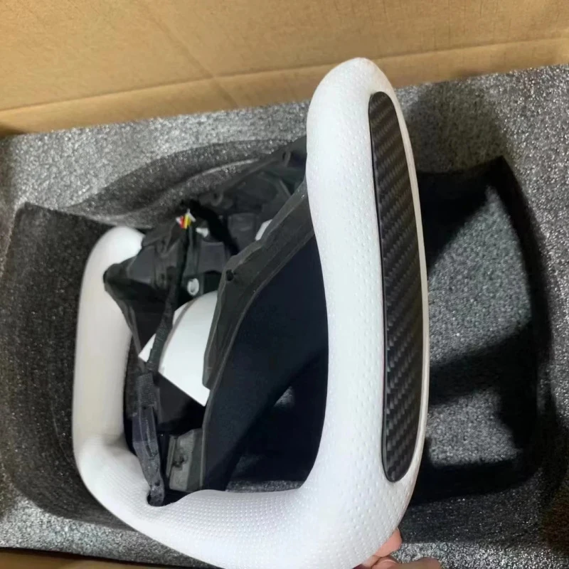 

Спортивный руль для тюнинга (Aftermarket Racing Style Performance Steering Wheel) для модели