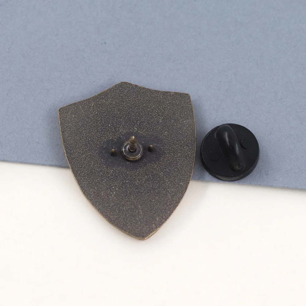 Su-47 Burke Kampfjet Schildförmiger Anstecker Vintage Militärjet Brosche Luftfahrt-Abzeichen für Rucksäcke und Kleidung Sammlerstück Geschenk – Detail 6