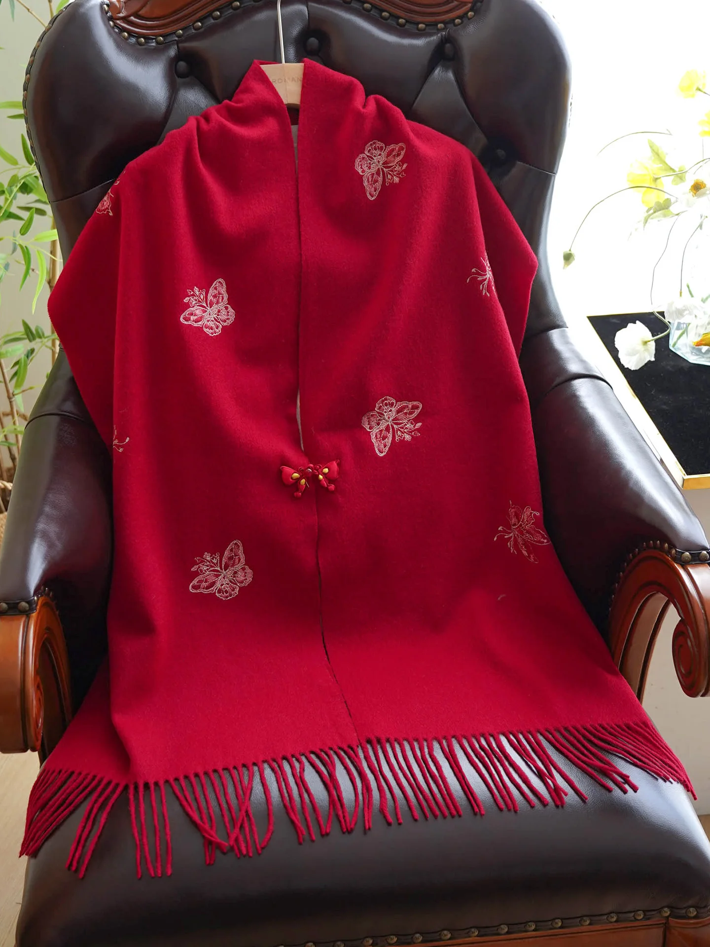 bufanda-de-lana-calida-con-bordado-nacional-sle-para-mujeres-de-mediana-edad-a-juego-qipao-prendas-de-vestir-exteriores-punzon-en-color-rojo-claro