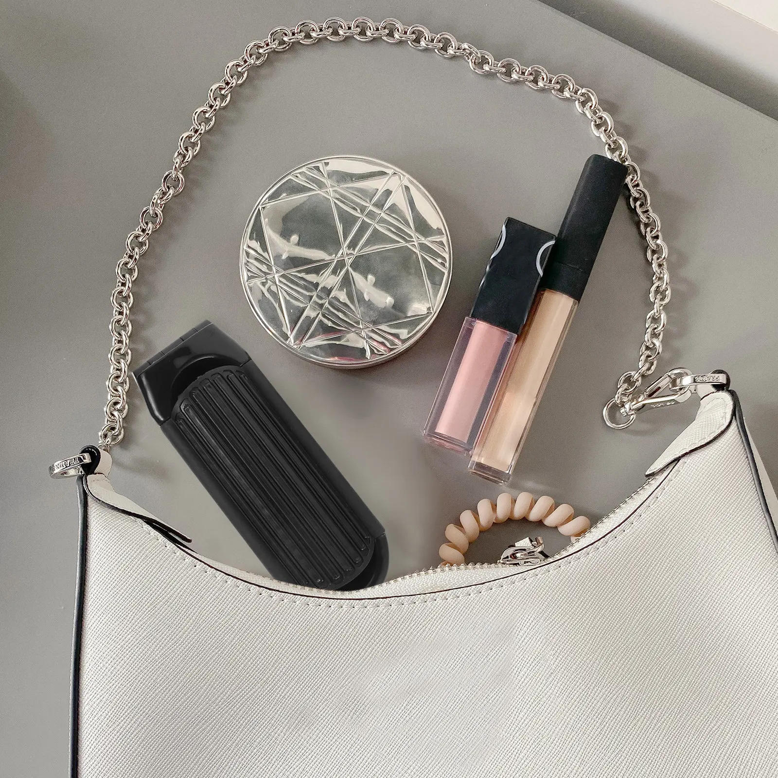 

Набор из 5 складных портативных расчесок с мини-зеркалом для путешествий, распутывания и укладки волос, инструменты для парикмахерских работ