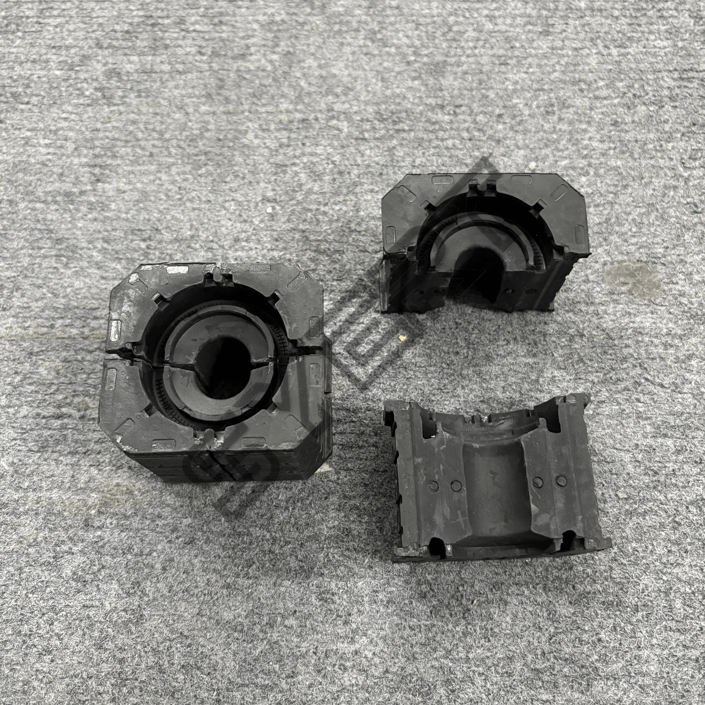 Front Stabilizer Bracket Bushing a Pair 971411313K 971411313E 971411313G for Porsche Panamera 971