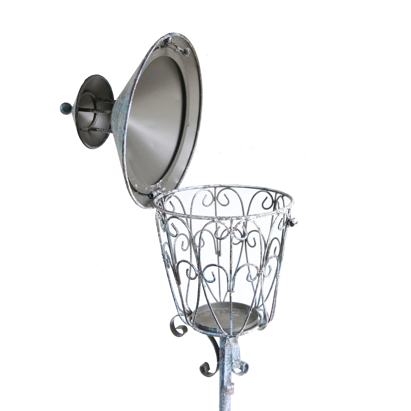 

Garden courtyard balcony home decoration wind lamp candlestick wrought iron old high floor wind lamp