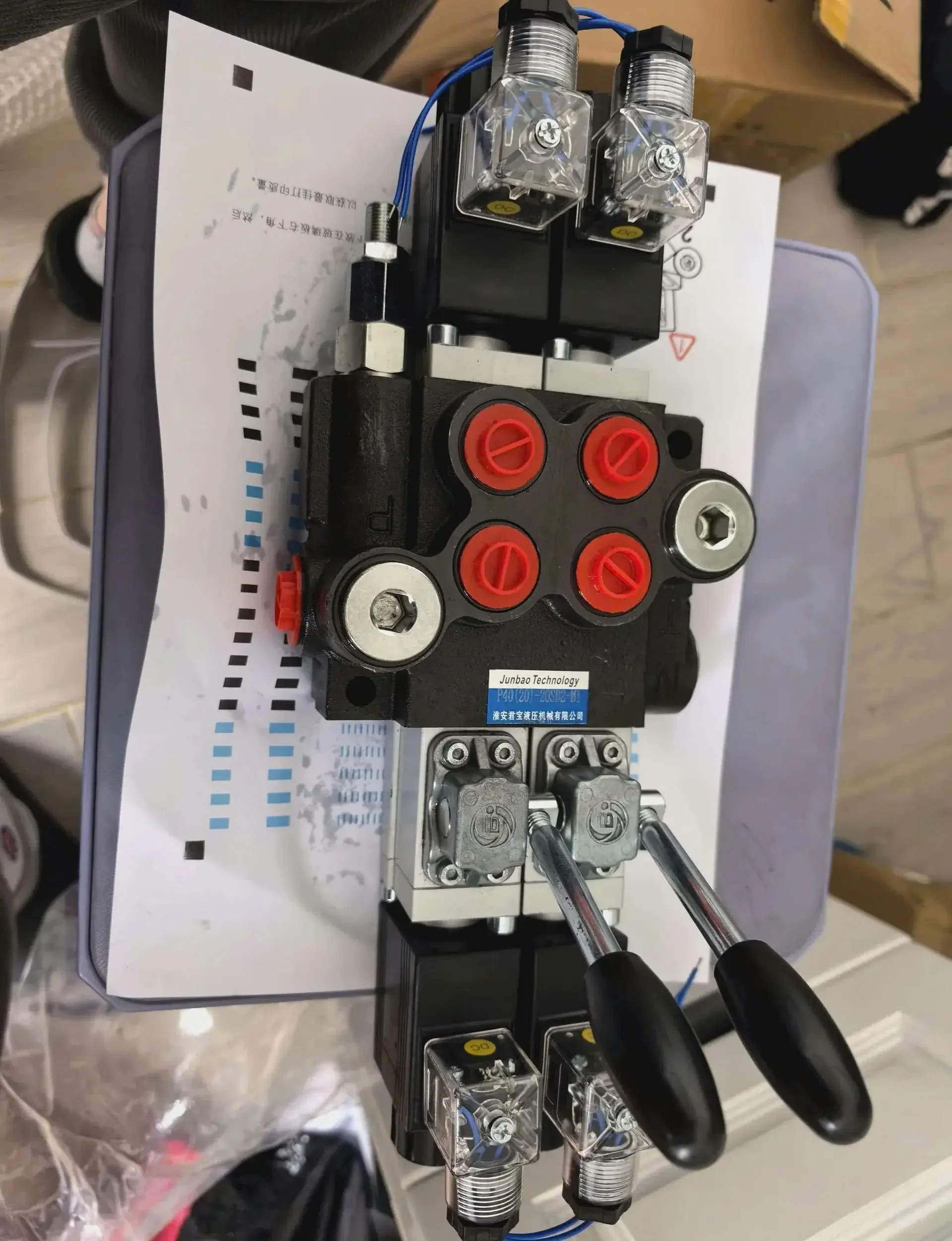 Badestnost Single Valve Tractor P40 P80 P120 Hydraulic Distributor Unit Multi Way Valve 1P40 2P40 3P40 4P40 Directional Valve