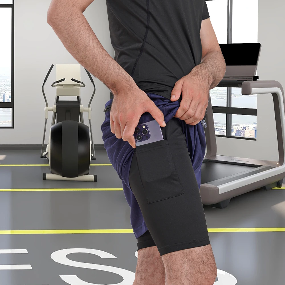 アルビンとチップマンク レッド メンズおよびレディース スポーツ ショーツ 2-in-1 ランニング ショーツ フィットネス ショーツ アニメーション パターン A/S/T