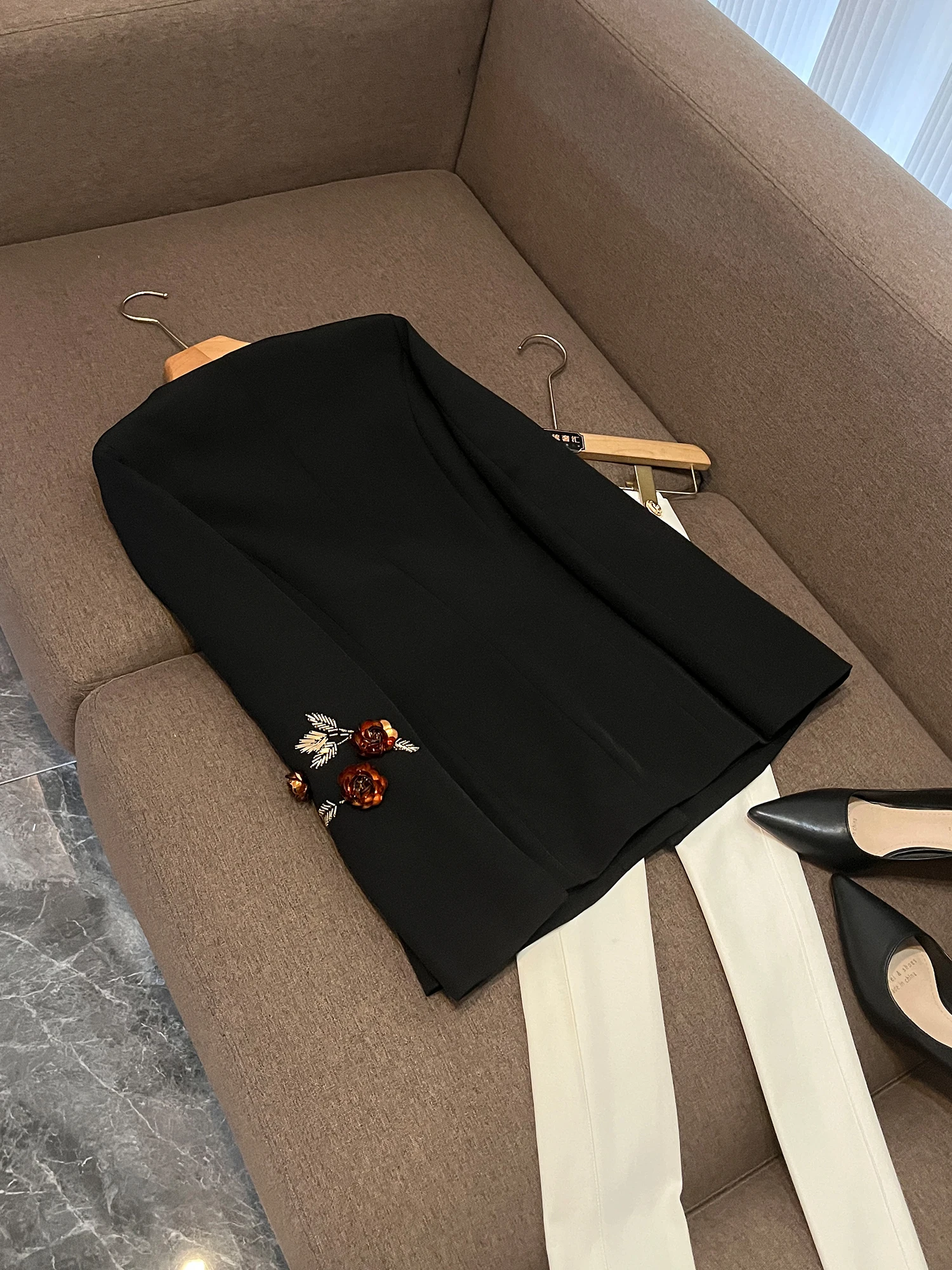 Fashionable Patchwork Suit Jacket Women's Heavy Embroidery 3D Flower Design Commute Style Long Sleeve Standard Fit Coat