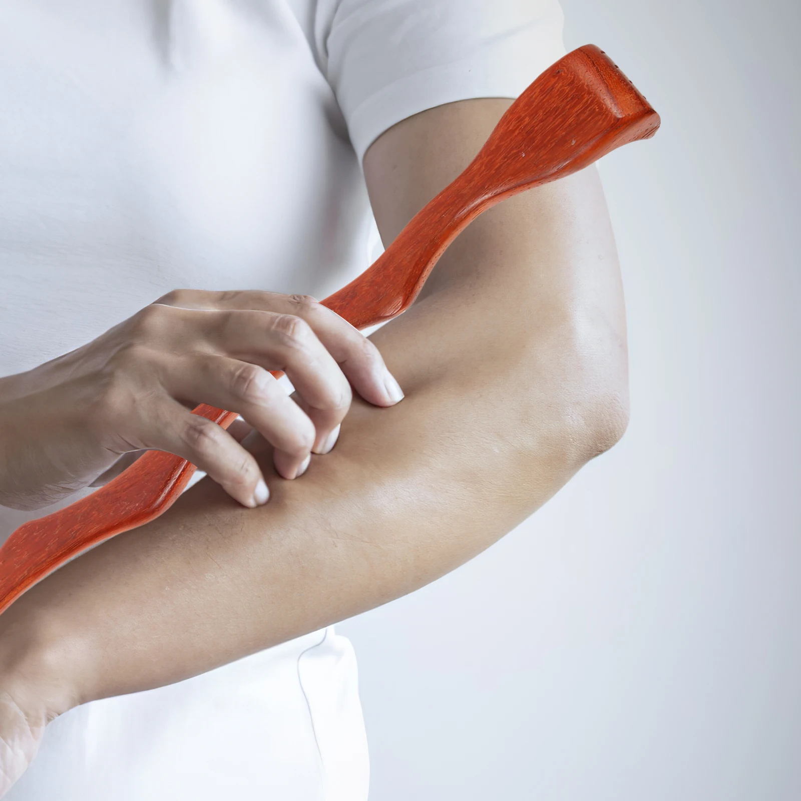 

Wooden Snake Design Back Scratcher Long Handle Back Massage Tool Portable Itch Relief and Stress Relief Tool Massage Supply