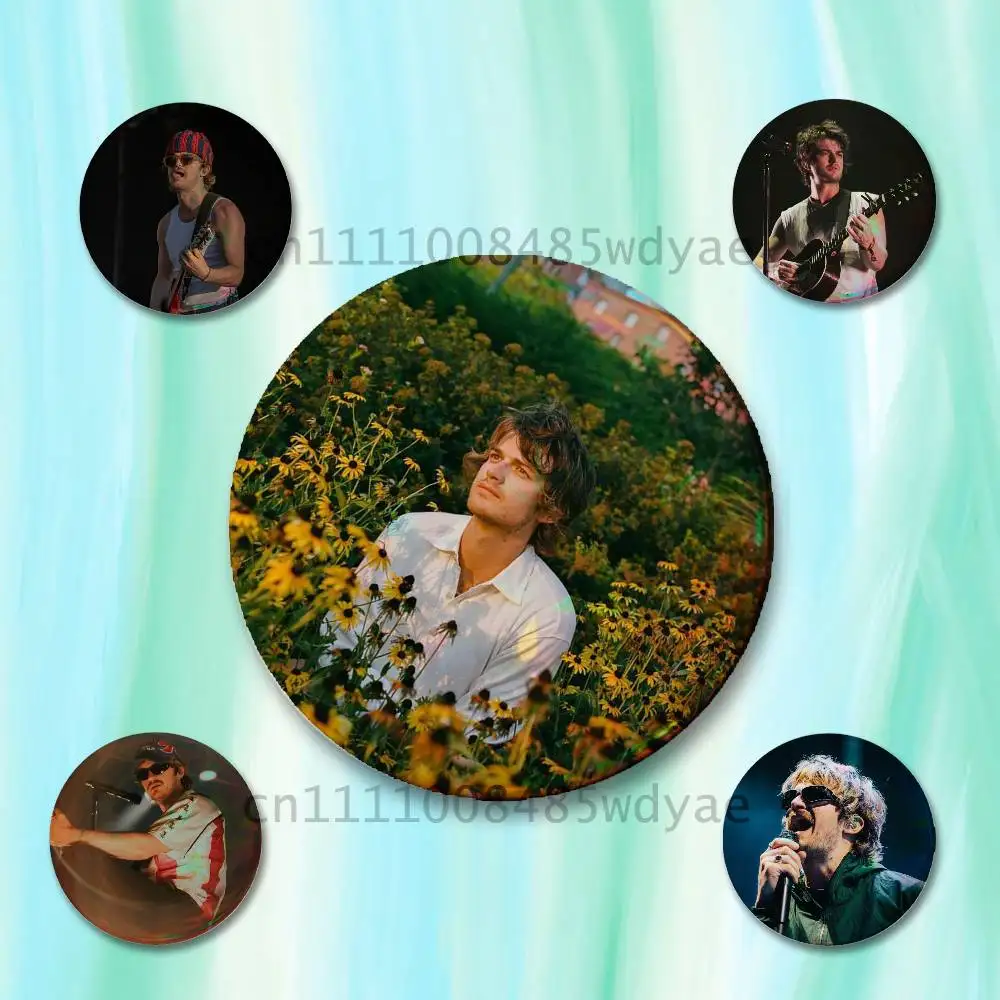 Singer Djo Badges 25 32 44 58 75 mm Round Cosplay Pin Bag Decor Fans Collect Friends Gifts Brooch Souvenir