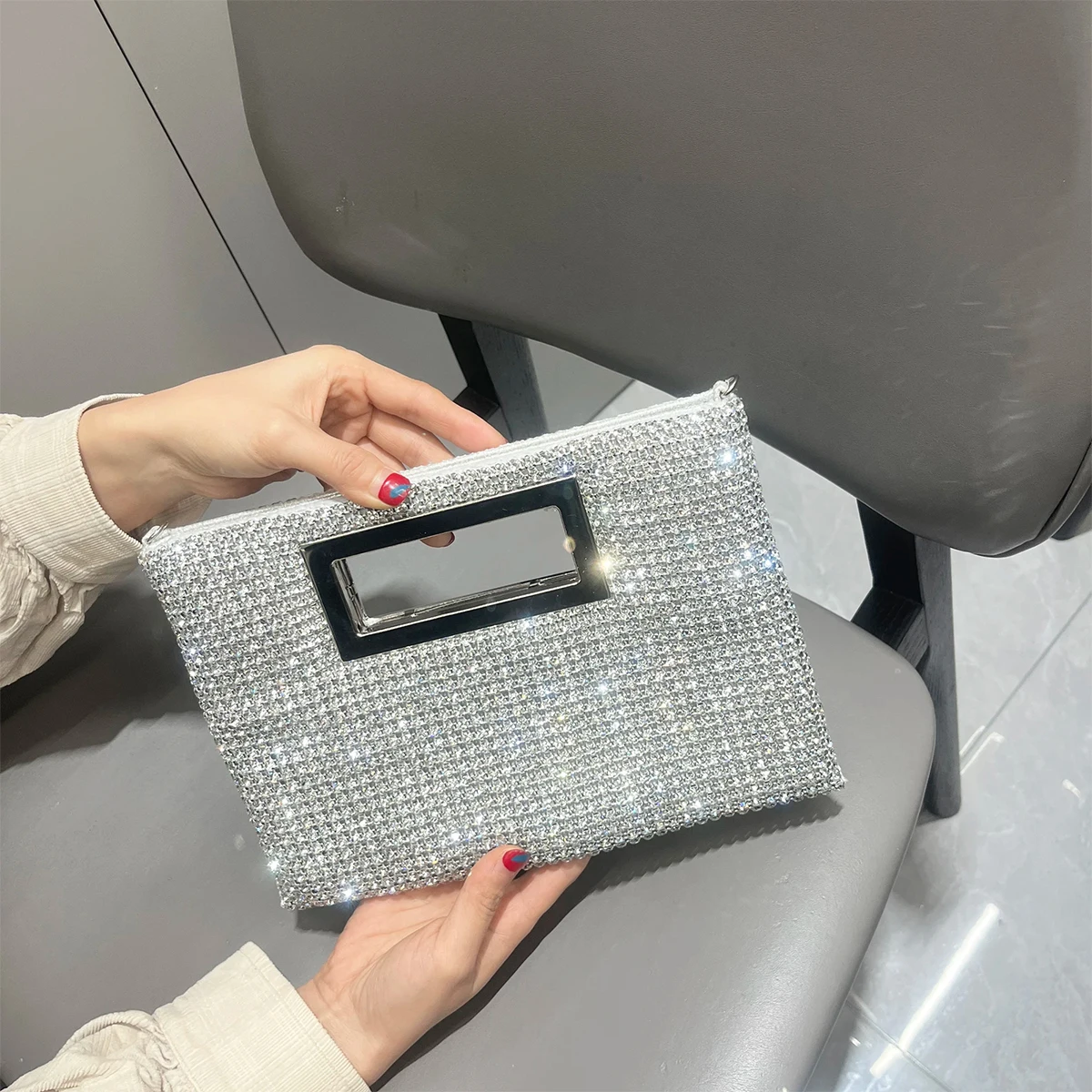 JIOMAY borse glamour per le donne borse Glitter per le donne borsa quadrata con strass pochette leggere per feste