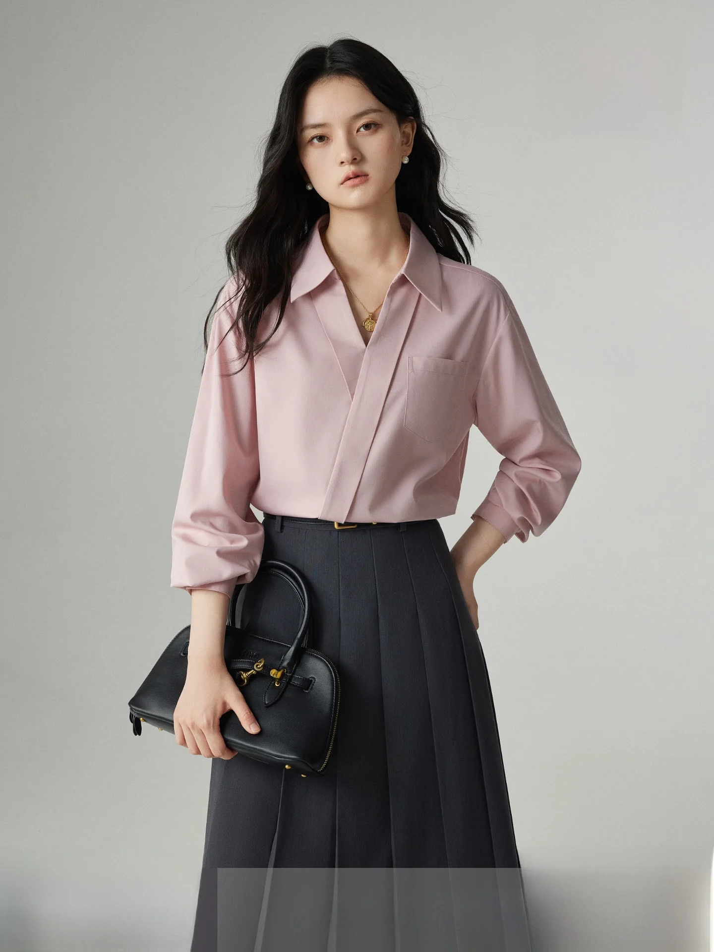 

Розовый топ Advanced Edition: женская дизайнерская новинка, омолаживающий V-образный вырез, французский стиль, прямой крой, защита от морщин