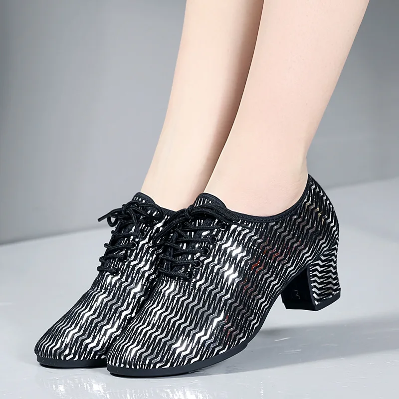 

Women's Dance Training Shoes Professional Teacher Latin Dance Shoes Outdoor Square Jazz Ballroom Dance Shoes Women