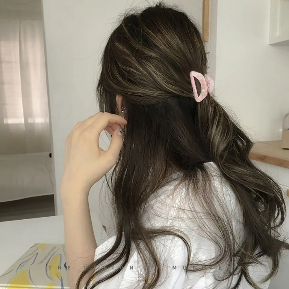 

Hair Scratch New Hair Catch Acetate Hair Clips Hollow Korean Shark Clip Women Hairgrips Ponytail Holder Animal Hair Claws