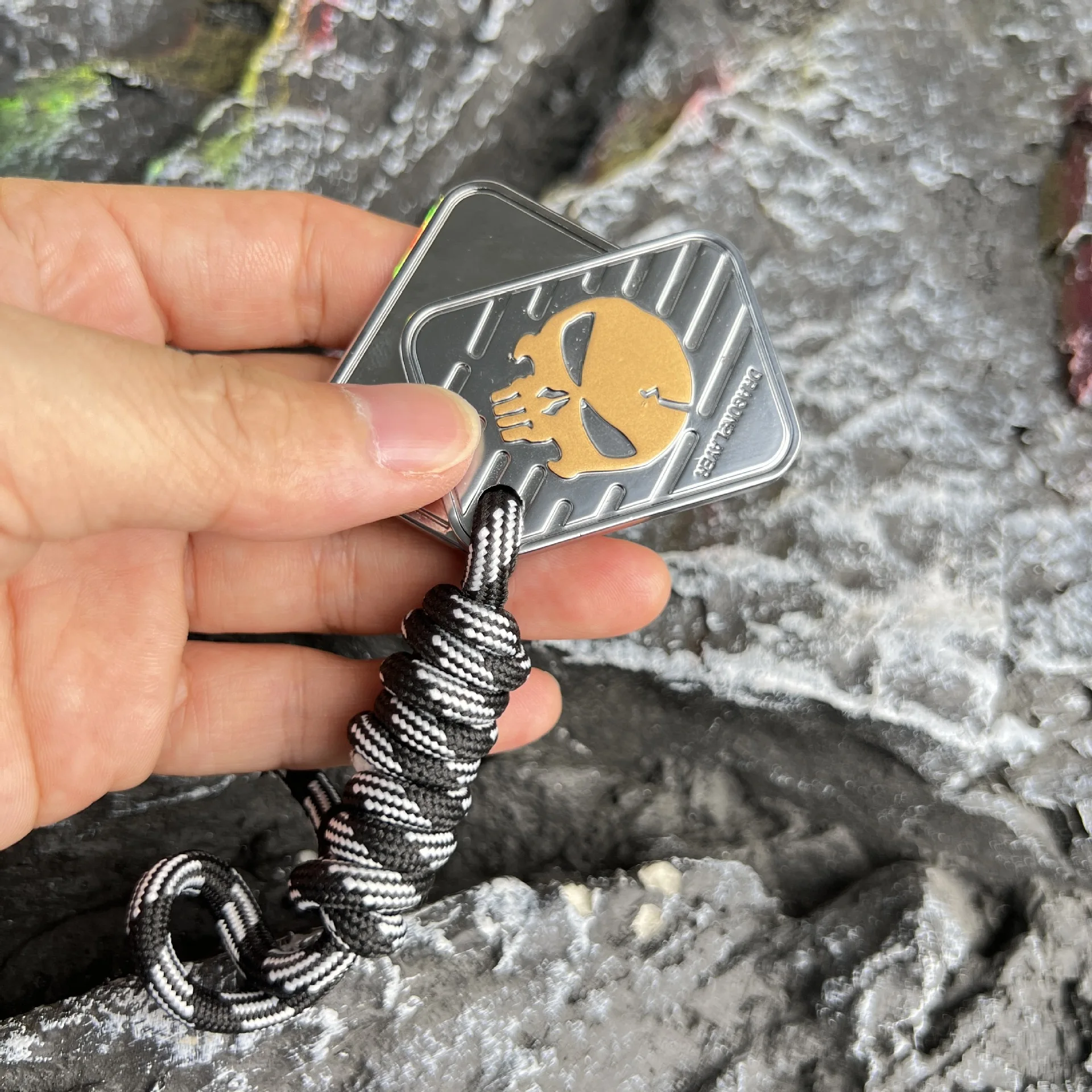 KK Skull Fingertip Gyro Push Slider Fidget Toy Hand Spinner Office Stress Relief EDC Push Poker Push Card Metal ADHD Autism Toys