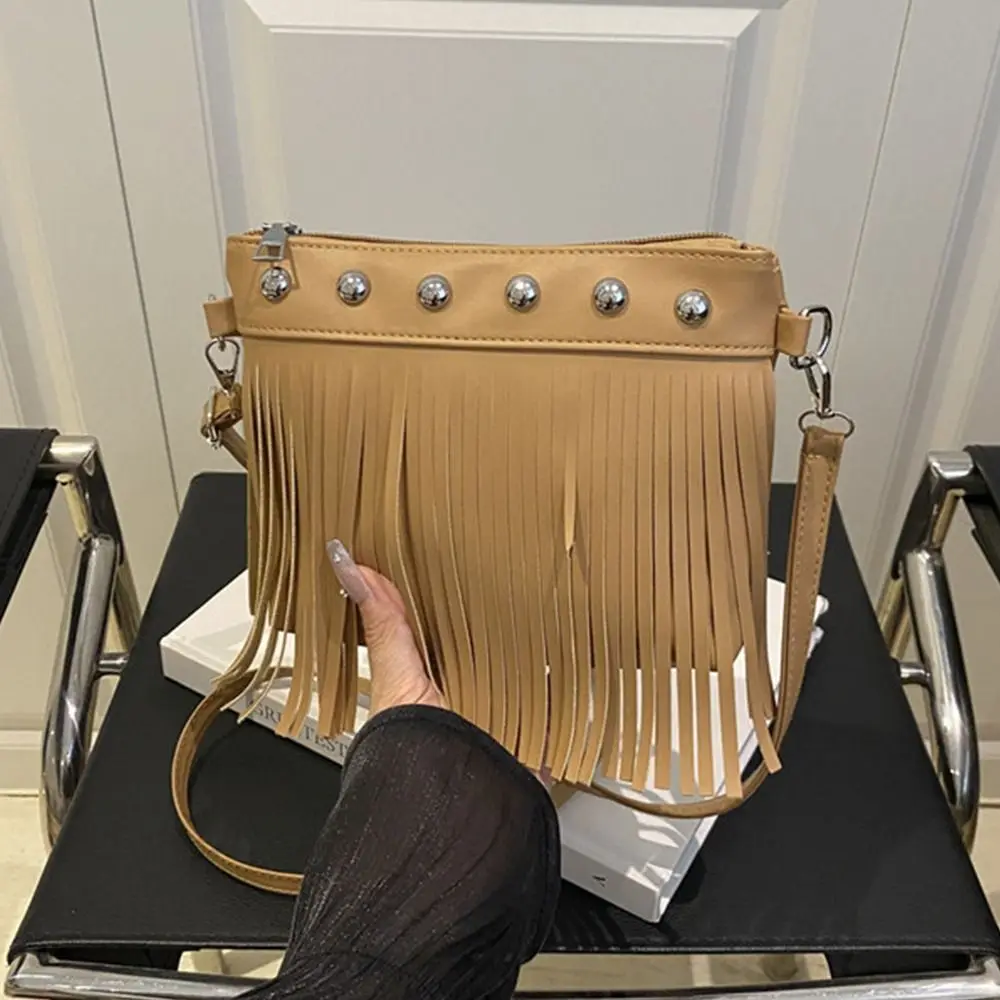 

Новая мягкая кожаная сумка-ведро с кисточками, летняя французская сумка через плечо с бахромой, винтажная уличная модная сумка для поездок на работу, для женщин и девушек, 1 шт.