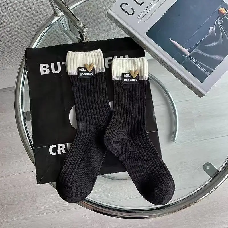 Dopaminfarbene Socken für Kinder, doppelnadelgestrickte dünne Baumwollsocken, zweifarbige Sommerausführung, mittellange Socken, trendiges Accessoire.