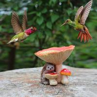 Balcony Bird Feeder Resin Mushroom Bird Feeder Hedgehog Statue for Outdoor Garden Decoration Cute Birdbath Figurine for Patio