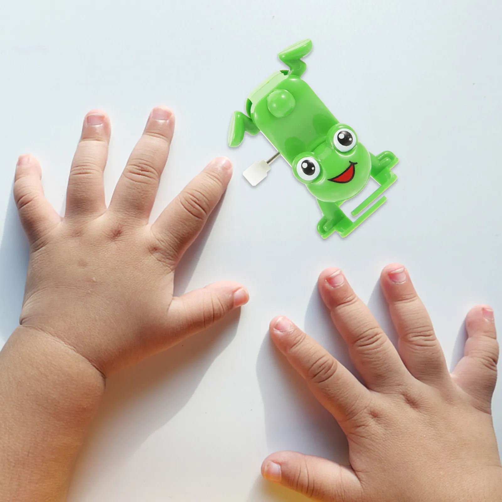 

4Pcs Frog Wind Up Clockwork Plastic Durable Kids Party Favor Gift Fun Children Plaything Wind Up Toys Children Toy