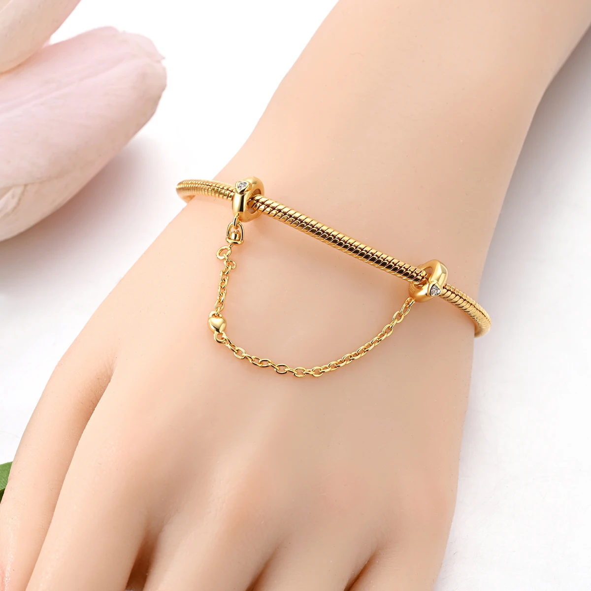 سلسلة ذهبية 925 فضة متألقة قلادة على شكل فيل و26 الأبجدية الإنجليزية استرخى سحر يناسب سوار هدية رائعة