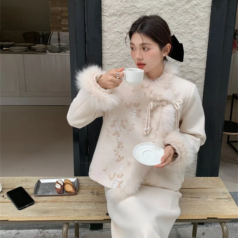 

Women's Fall/Winter French Round Neck Disc Button Tweed Suit Skirt Set Vintage Gradient Loose Woolen Blazer Two-piece