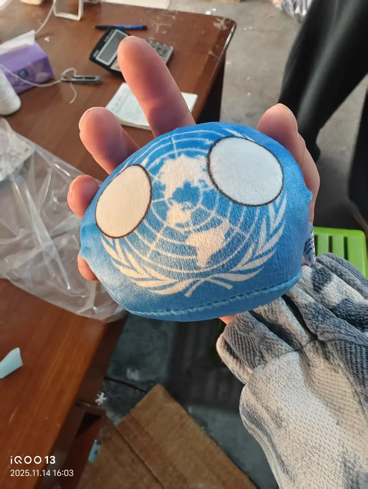 Polônia bola britânica bolinho travesseiro anime mercadoria cos boneca brinquedo de pelúcia pingente bola nacional