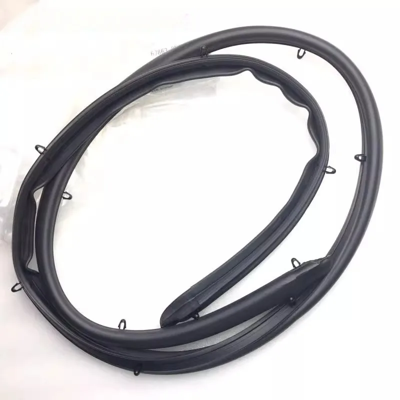 Suitable for To-yo-ta 05 06 07 08 09 12th Generation Crown Door Lower Sealing Strip