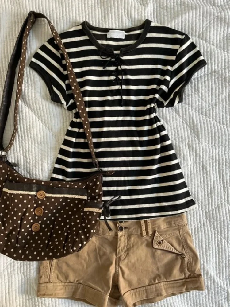 Letnia Nowa Brązowa Czarna Koszulka Damska w Paski na Ramiączkach Y2K Retro Harajuku Wyszczuplająca Modna Damska Bluzka Styl Milenijny