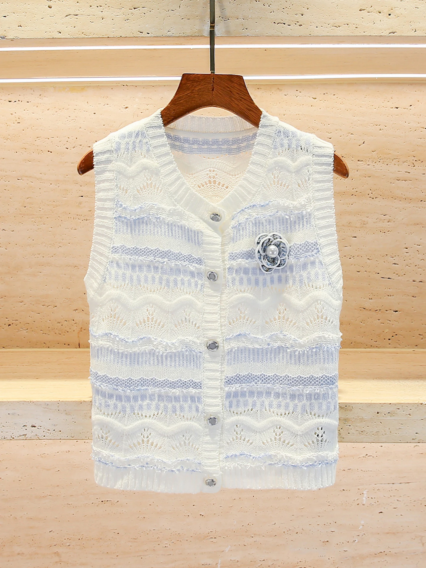 

High-End Women's Knitted Hook-Design Sweater Vest Autumn Faion Commute Sle ort Sve round Ne Button-Door Top