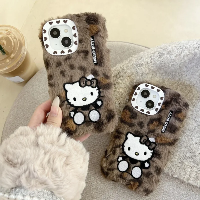 Sanrio Hello Kitty Ins funda de teléfono con estampado de leopardo de felpa para IPhone 16 15 14 13 Pro Max 11 12 13 Pro funda protectora bonita de invierno